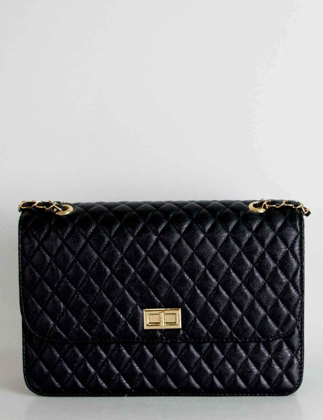 Γυναικεία καπιτονέ τσάντα ώμου μαύρη δερματίνη 60663F φωτογραφία